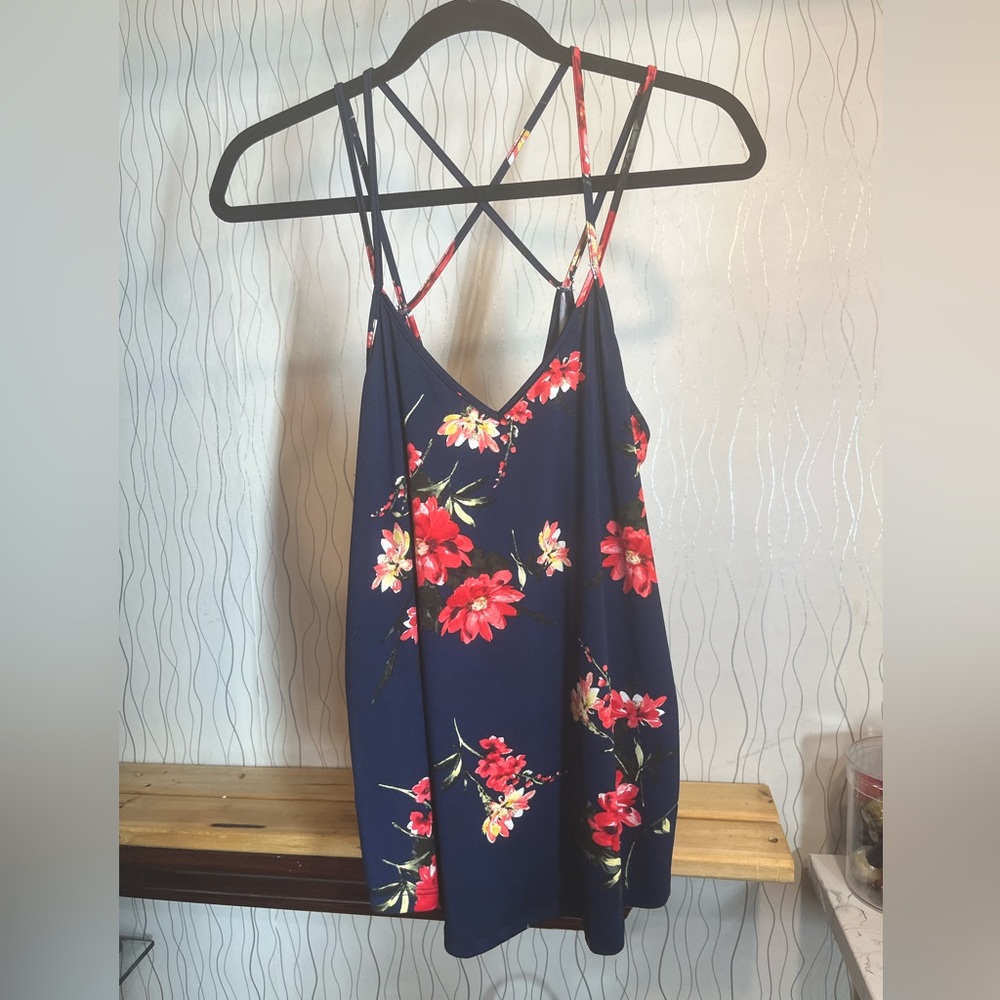 Basima back V-neck tank top by Papermoon, Size L